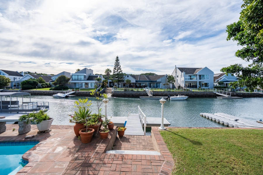 5 Bedroom Property for Sale in Royal Alfred Marina Eastern Cape